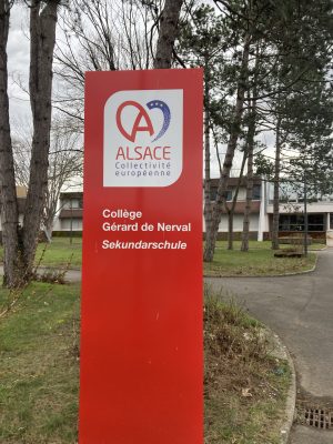 280225 collège Nerval Village Neuf 1